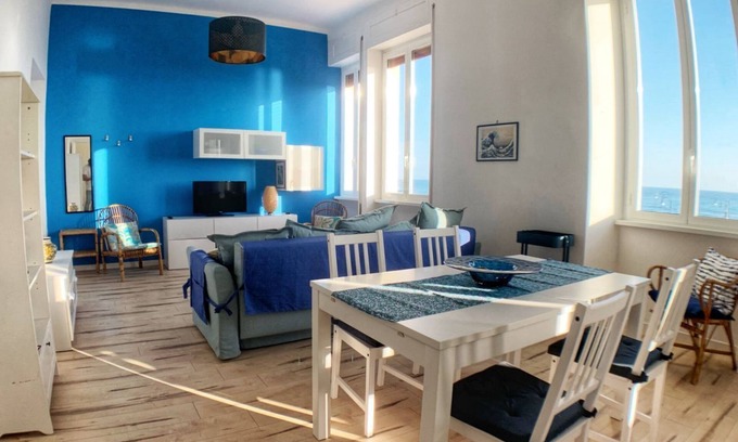 Quartiere XXXIV Lido di Ostia Levante Apartment | The Window On The Sea - Amazing APT. on the Beach
