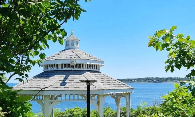 Rockport Hotel | The Yankee Clipper Inn