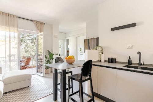 Bordighera Apartment | TheKeyStudio, La casa dei Delfini