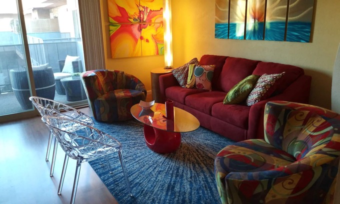 Palm Springs Condo | This Charming Oasis in the Desert is Your Get-Away Destination