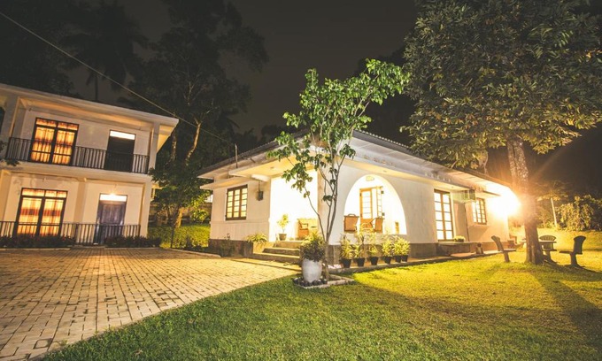 Gomagoda Bed & Breakfast | Thomasz Lodge