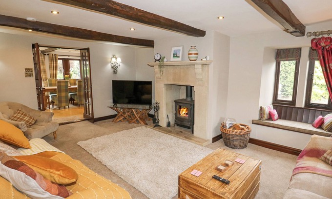 Emley Cottage | THORNCLIFFE LANE GUEST HOUSE, pet friendly, with open fire in Emley