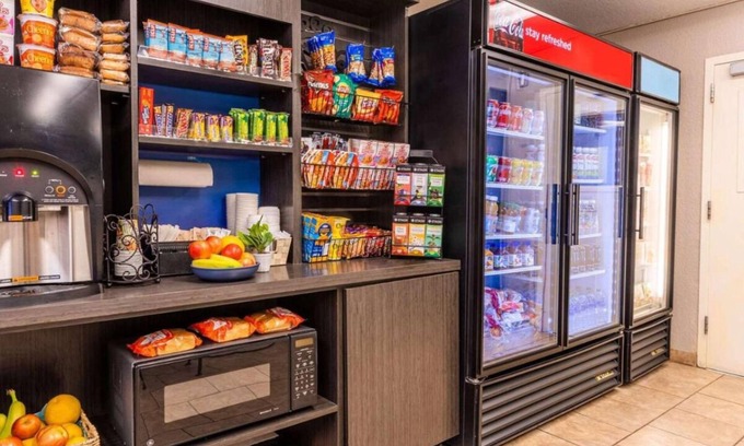 North Arlington Hotel | THREE Large Suites with Kitchens, Pet-friendly!