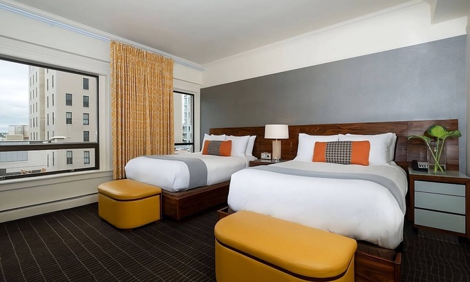 Downtown Portland Hotel | Three Stylish and Pet-friendly Accommodations Close to Int'l Rose Test Garden!
