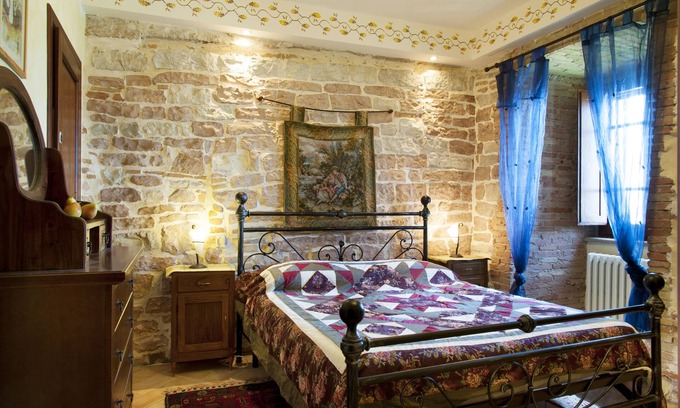Spello Apartment | Tiberius - Hilltop Medieval Escape with Panoramic View