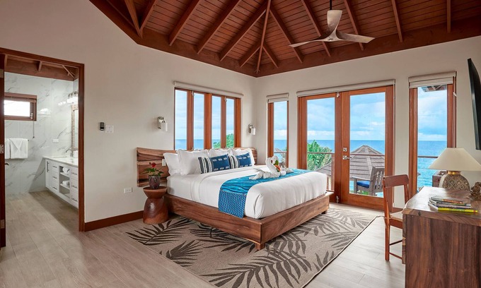 Salt Gut Villa | Timbuktu is a luxury 5 bedroom villa with stunning seaviews on the sea.