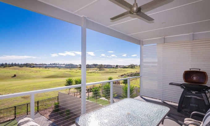 Carrickalinga House | Time Away - 50 Turnberry Drive