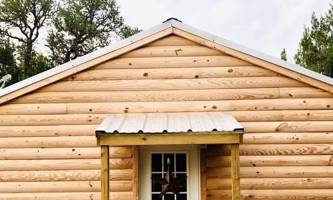 Glen Rose Cabin | Tiny Cabin near Fossil Rim