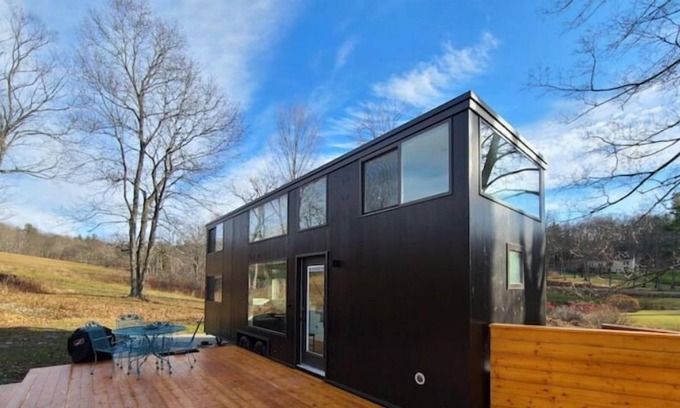 Chatham House | Tiny House Amid the Grandeur of The Hudson Valley