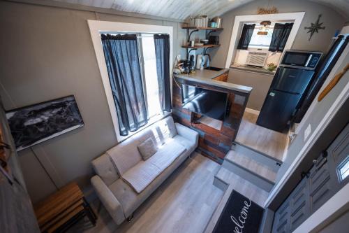 Sarasota House | Tiny House Pirate Ship - Sleeps 2 near Siesta Key beach