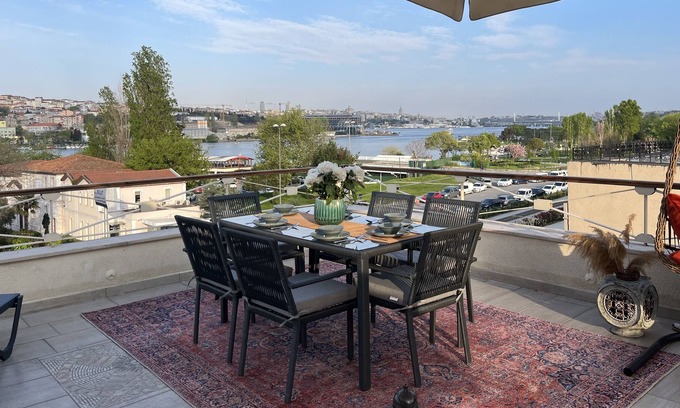 Istanbul City Center House | Tiny House w/ Amazing Terrace & 360°Bosphorus View