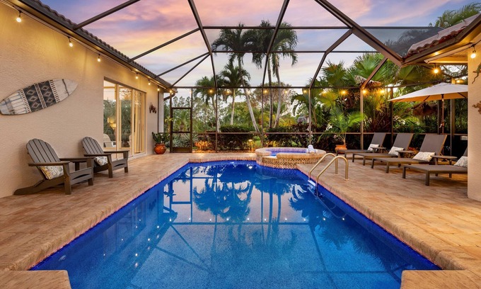 Central Naples House | Tivoli Paradise Salt Pool & Spa Villa with a Water View! King Beds!