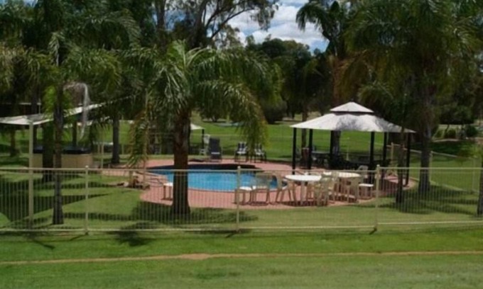 Tocumwal Hotel | Tocumwal Golf Resort