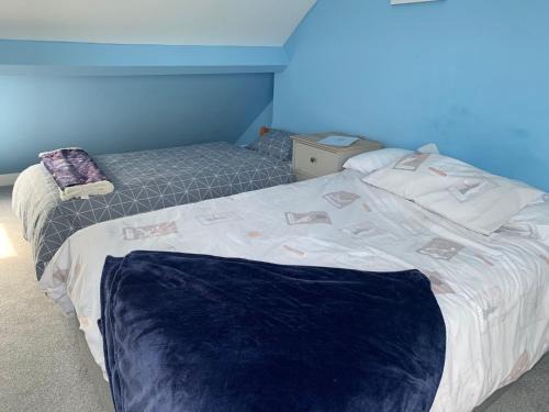 Huntington House | Top of House Double Room with Free Parking in York