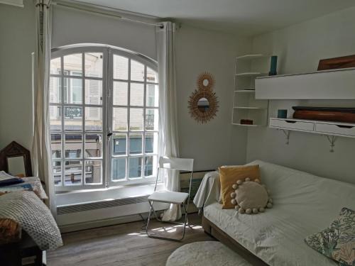 Garches Apartment | Tower eiffel Magnificent apartment center Paris