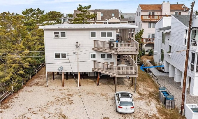 Bethany Beach Condo | Tower Shores Tiny Gem