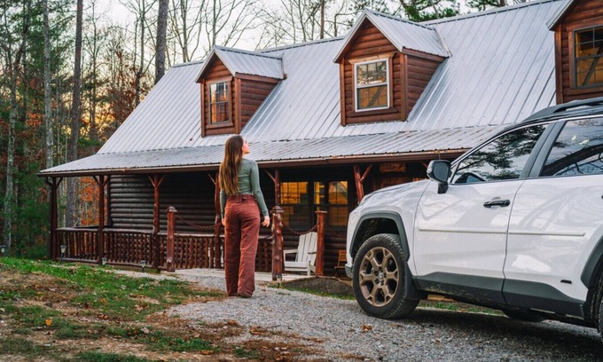 Campton Apartment | Towerwood Cabin in RRG