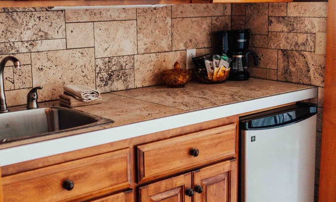 Deadwood Bed & Breakfast | Town Hall Inn