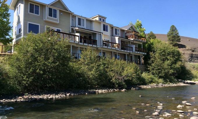 Pagosa Springs House | Town Home On The River. A/C. Views. Fish. Hot Springs. Walk To Town .