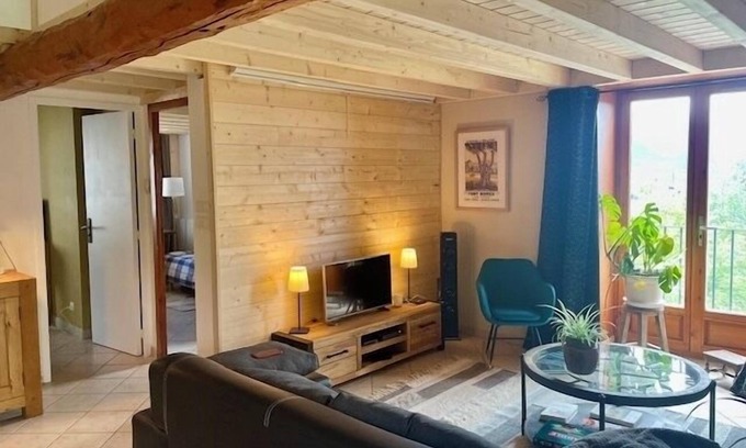 Font-Romeu-Odeillo-Via House | Très Agréable Maison Tout Confort Avec Jardin Dans le Village Dodeillo