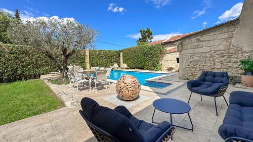 Barbentane Villa | Très beau mas provençal proche Alpilles