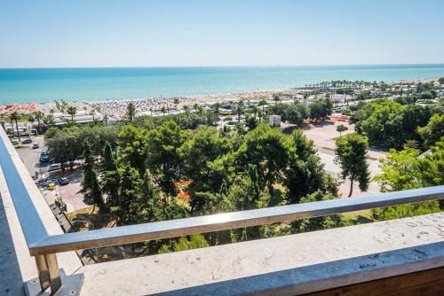 Civitanova Marche Apartment | Tra cielo e mare - Civitanova, appartamento nobiliare fronte mare