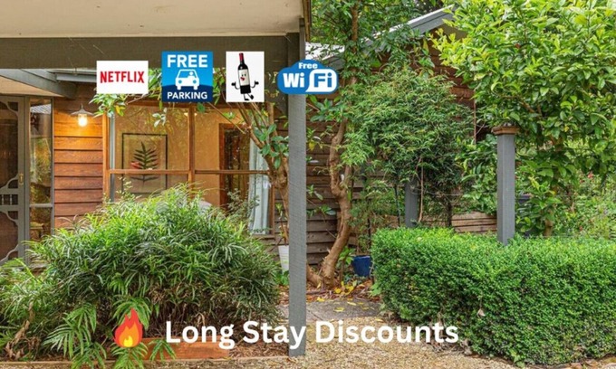 Olinda Cottage | Tranquil 4 Bedroom Cottage in Olinda