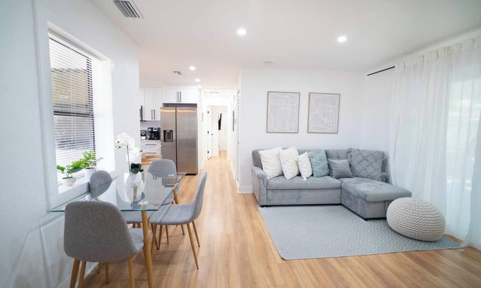 Meadowlawn House | Tranquil and Sunny 4BR Getaway Home