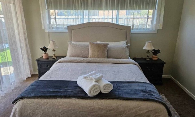 Point Cook House | Tranquil home in Point Cook.