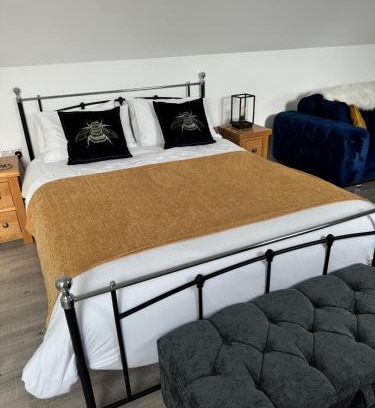 Hailsham Apartment | Tranquil loft apartment overlooking countryside