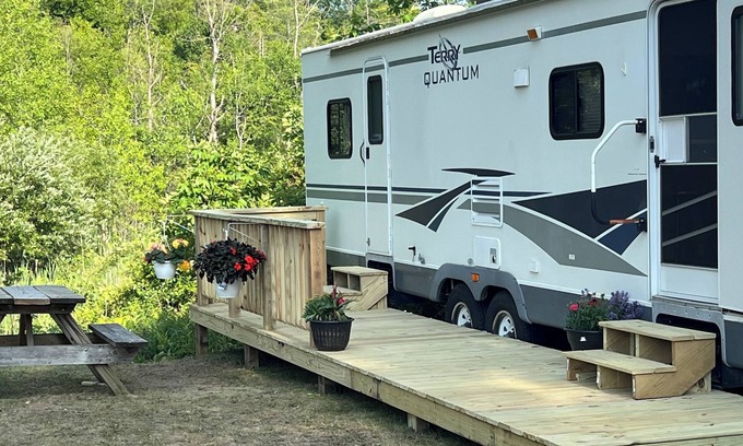 Mears House | Tranquil RV @ Val-Du Lakes campground in Silver Lake