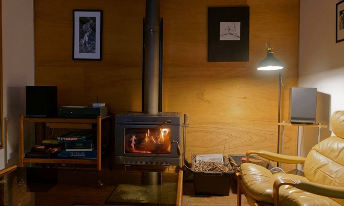 Mount Wilson Cabin | TREE TOPS - stunning sunsets, serene location. SPECIALS ON NOW !