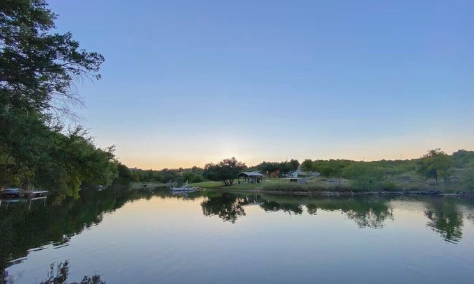Graford House | Treehouse on PK Boat Dock Close to Rocker B