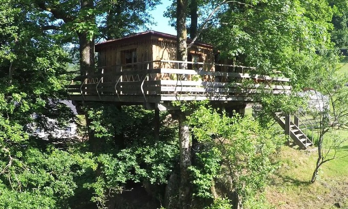 Ferdrupt Ski Chalet | Treehouse with terrace, sauna, and BBQ in Ferdrupt