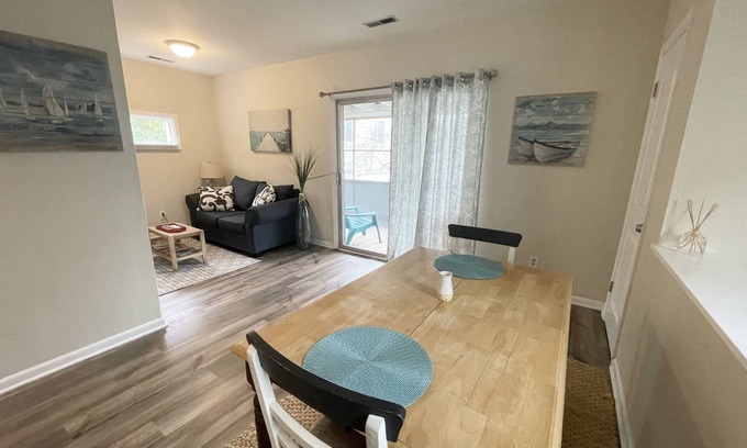 Northeast Virginia Beach Apartment | Treetop Beach Bungalow- Steps from the Ocean