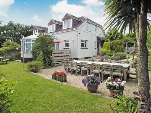Hayle House | Trelawn