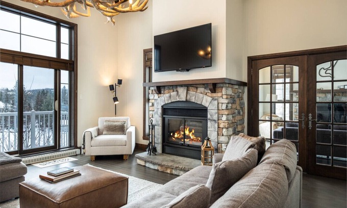 Mont-Tremblant Pedestrian Village Apartment | Tremblant Prestige - Bondurant 95-15