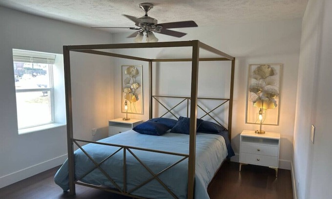 Downtown Omaha Apartment | Trendy Renovated Downtown Omaha