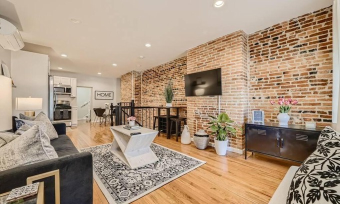 Upper Fells Point House | Trendy Spot in Downtown Baltimore/Fellspoint