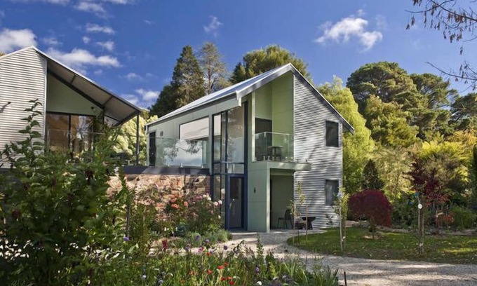Trentham Bed & Breakfast | Trentham Lake Villas - Tree Tops
