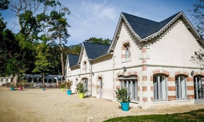 Vendeuvre-du-Poitou Cabin | Tres Beau Gite de 8 Personnes à 15 min du Futuroscope