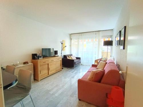 Juan-les-Pins Apartment | Tribuperez à Juan-Antibes