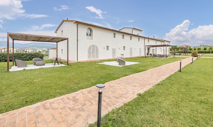 Agliana Apartment | Trilo Superior Apt Close to Pistoia, Agliana, Italy