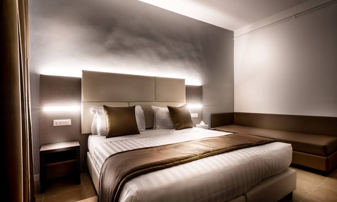 Rione III Colonna House | Trinità Grand Suite