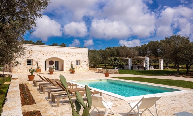 Ostuni Villa | Trulli Donnagaro - Three Bedroom Villa, Sleeps 6