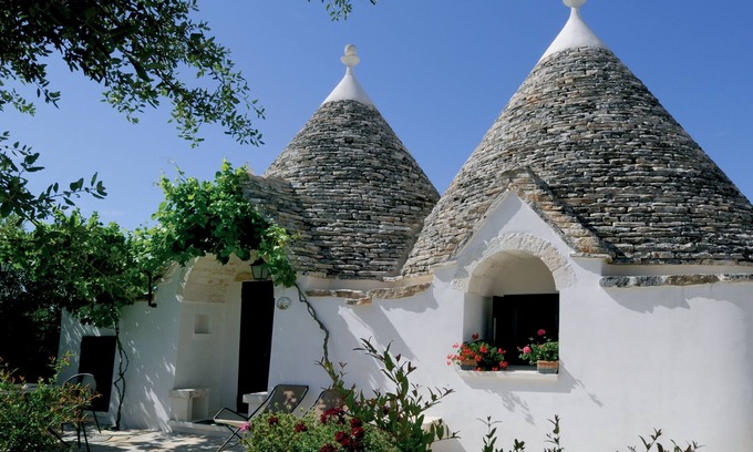 Martina Franca House | Trulli Itria Valley - Trulli of Pomegranate with large heated pool
