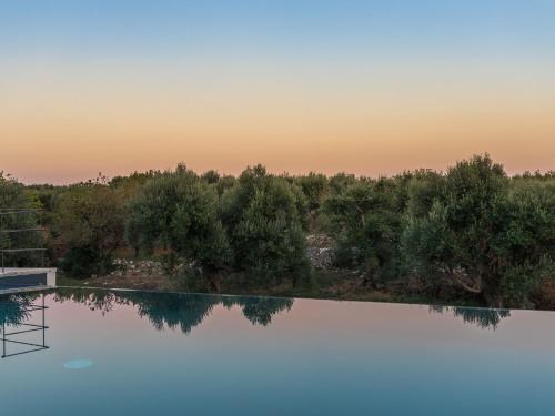 Cisternino House | Trullo in Cisternino with Infinity Pool