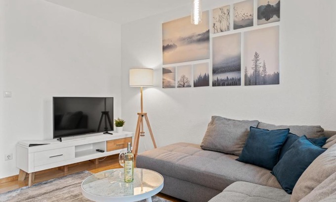 Waggershausen Apartment | TTP Apartment 6 Friedrichshafen