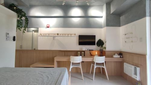 Nasugbu Bed & Breakfast | Tu Casa at Pico de Loro - Myna B