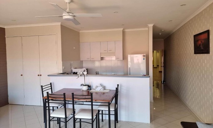 Greenway Apartment | Tuggeranong Short Stay #09 Sleeps 4